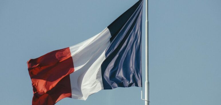 Grave accidente en Francia dejó más de 30 colombianos heridos; Cancillería dio líneas de ayuda