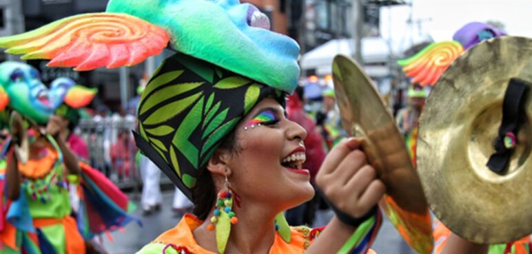Revive el pasado en el desfile del Carnaval de Cali Viejo: programación del cuarto día de feria
