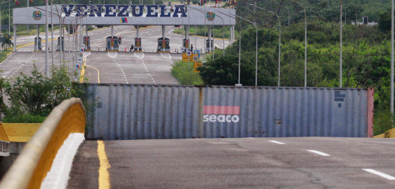 ¿Por cuánto tiempo cerrará Venezuela la frontera terrestre y la suspensión de vuelos con Colombia?