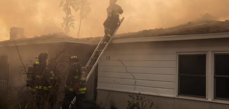 Aumenta a 11 el número de personas fallecidas por el incendio en Los Ángeles