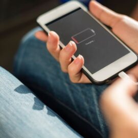 El sobrecalentamiento de los cargadores de celular: causas, riesgos y medidas preventivas