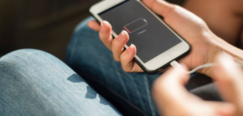 El sobrecalentamiento de los cargadores de celular: causas, riesgos y medidas preventivas