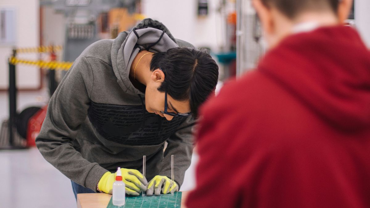 ¿Cómo enseñarle ciencia a los más pequeños? experta da algunos tips