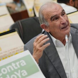 De la Calle y David Luna renuncian a sus curules en el Senado