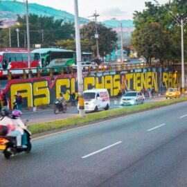 El mural sobre los desaparecidos en La Escombrera se replicó en Bogotá