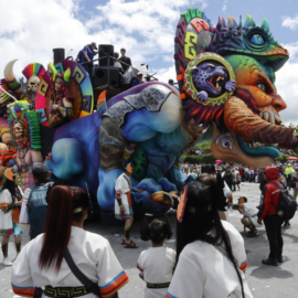 Desfile Magno de Carrozas: cierre con broche de oro en el Carnaval de Negros y Blancos