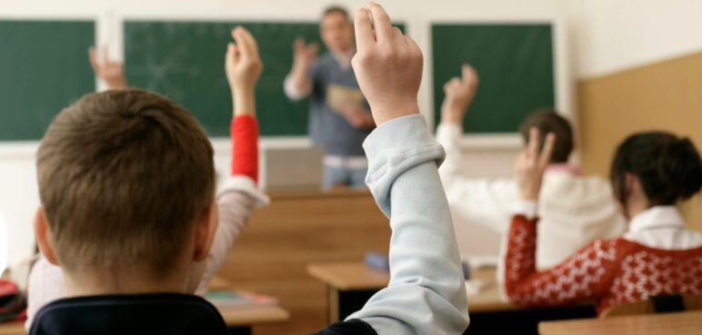 ¿Cuándo salen nuevamente a receso los colegios en Colombia?