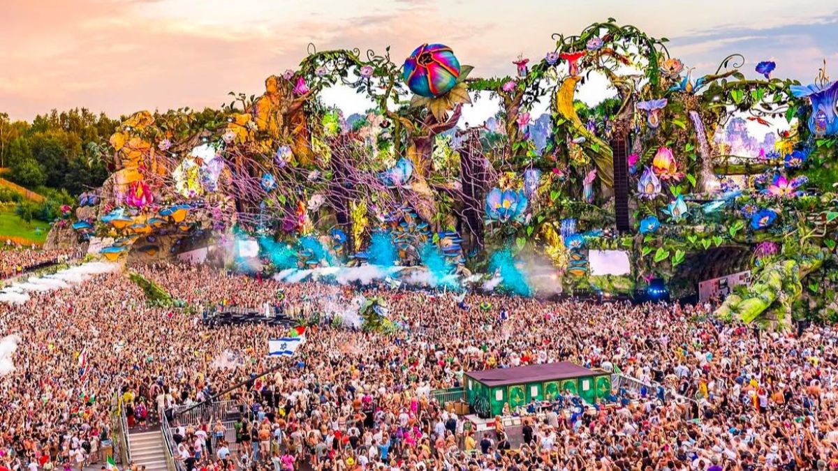 Personas disfrutando del Tomorrowlanad