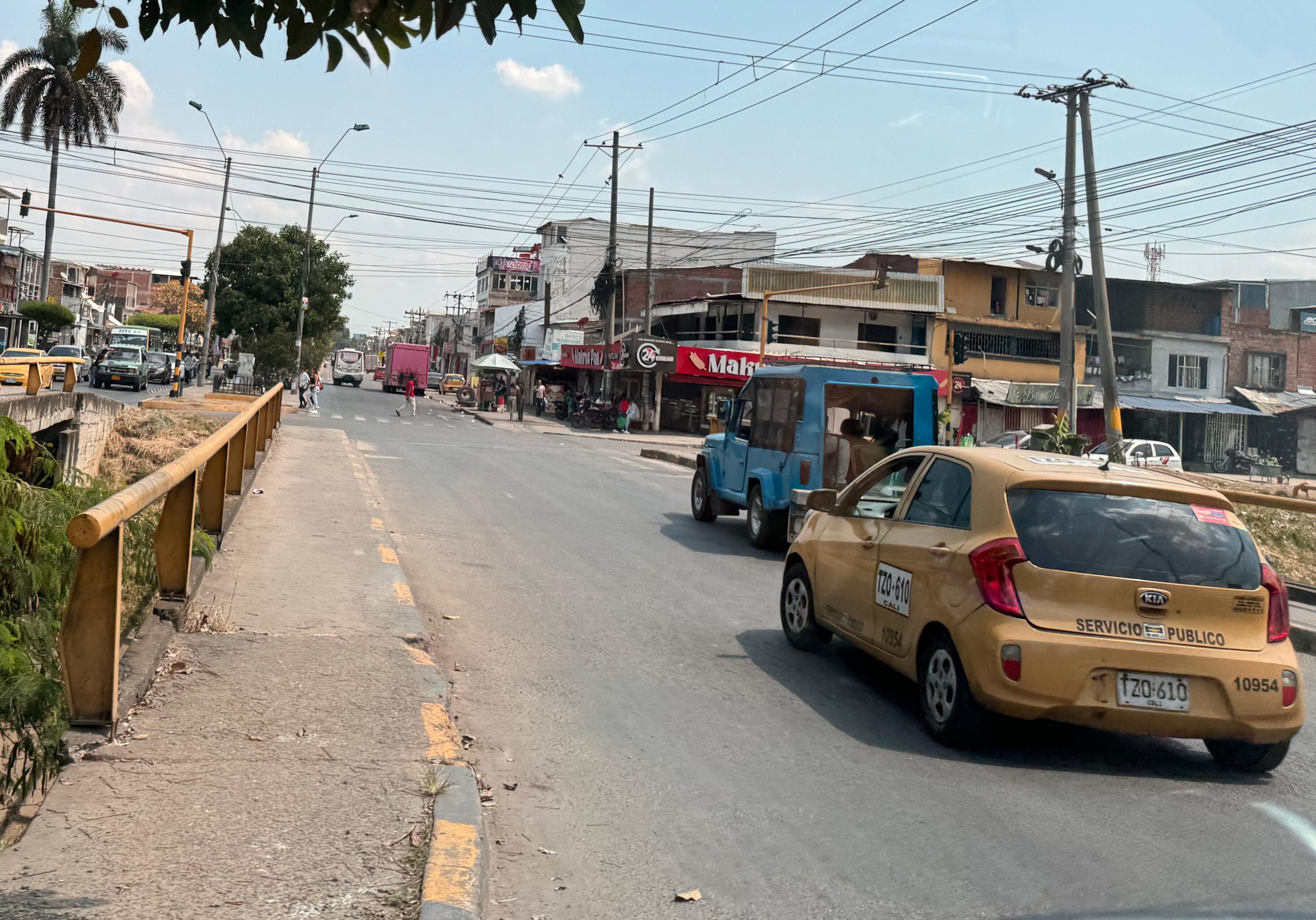 Avenida ciudad de Cali