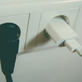 Consejos para evitar que tu cargador de celular se dañe en poco tiempo