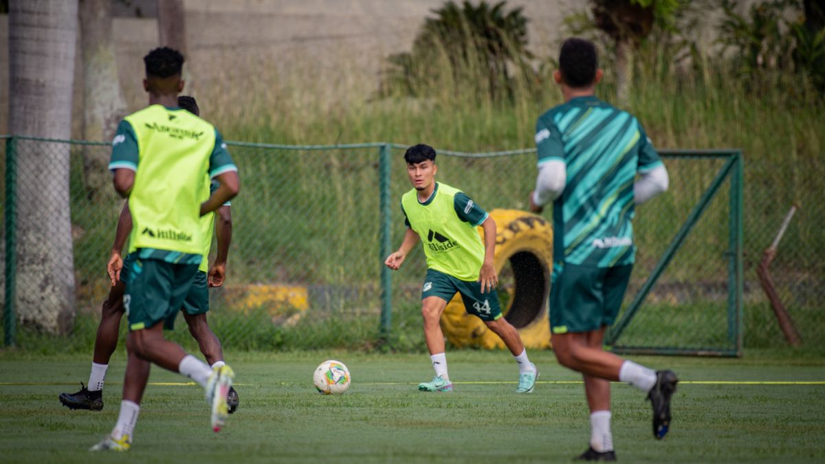 Nuevo pretendiente por James, se le complica el panorama a Junior