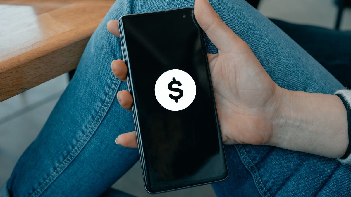 ¿Es un delito quedarse con el dinero de una transferencia ajena? Experto responde