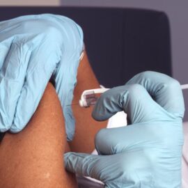 Efectos secundarios de la vacuna del VPH: lo que debes saber