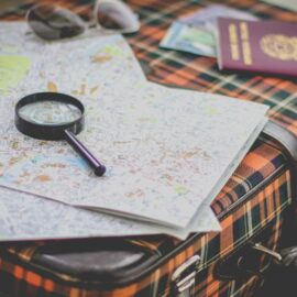 Atención viajeros: Europa aplaza vigencia de importante documento para turistas
