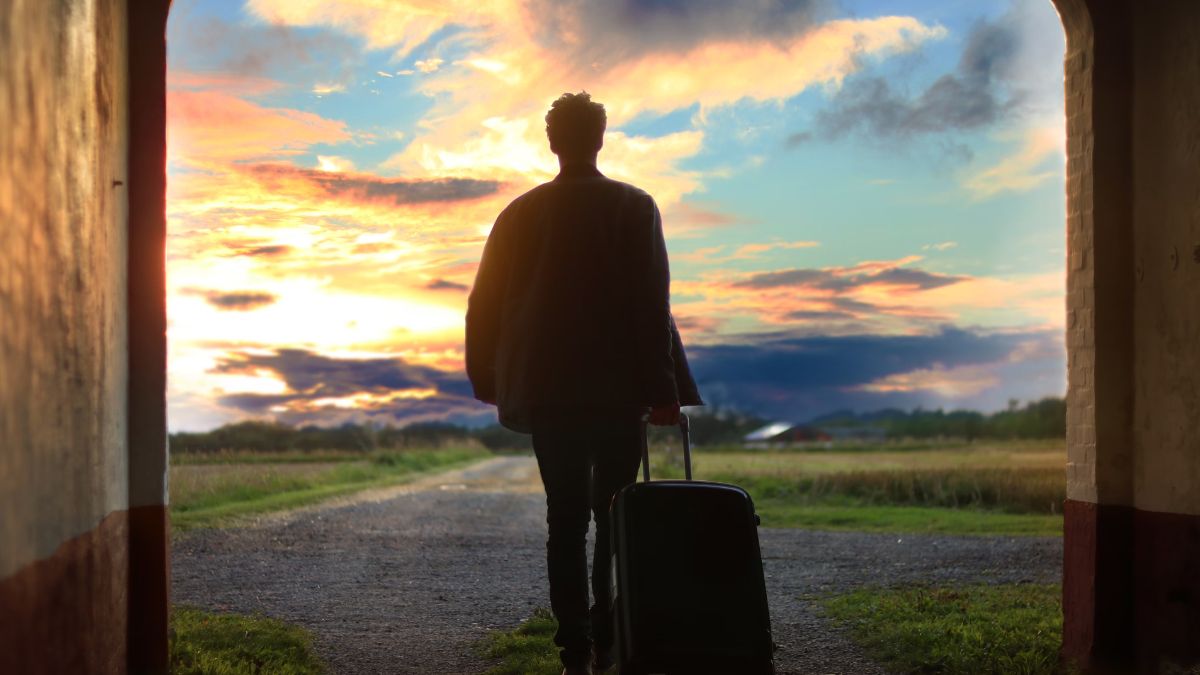 persona a punto de viajar