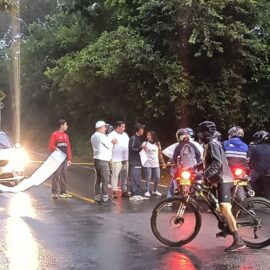 Se registran bloqueos por protesta en La Buitrera, sur de Cali: este es el panorama