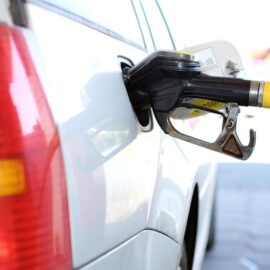 Carro automático o manual: ¿Cuál consume más gasolina? tome nota