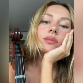 ¿Qué hace Ester Expósito en Colombia?: la actriz fue vista en Bogotá