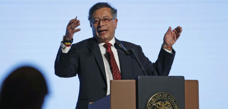 Gobierno reconoce que el plan de paz total de Petro "no ha salido bien"