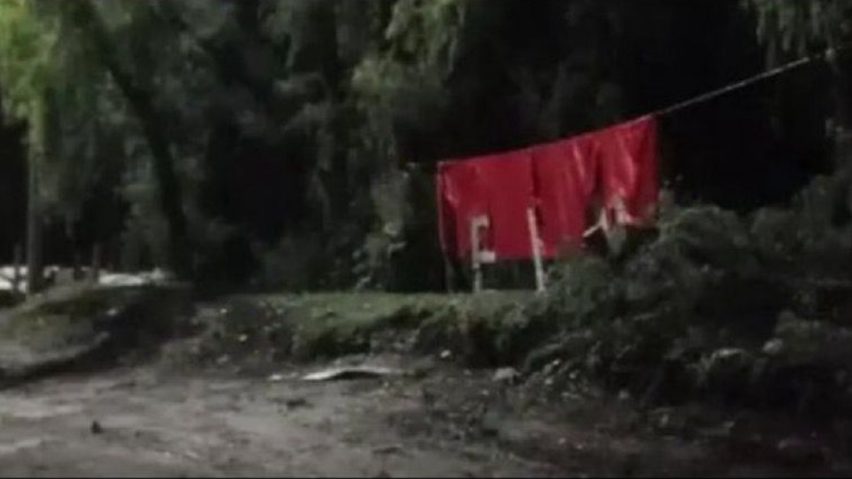 Gran derrumbe por lluvias bloquea vía Buga - Buenaventura