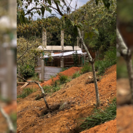 Habitantes de la zona rural de Cali preocupados por construcciones cerca de un río