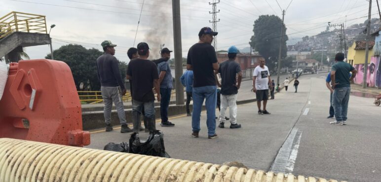 Bloqueos en las vías de La Nave en Cali, ¿qué está pasando?