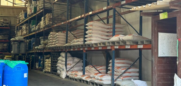 Innovación en economía circular: madera plástica y alimento animal busca sostenibilidad en el Valle
