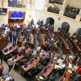 Cancelan sesión extraordinaria para debatir la reforma de salud: ¿qué paso?