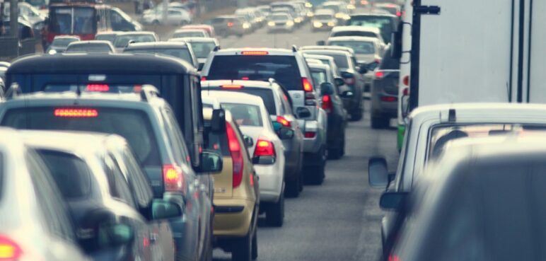 ¿Qué vehículos podrán circular durante el día sin carro y sin moto en Bogotá?