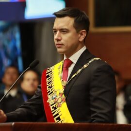Ecuador anuncia aranceles del 30% para Colombia, ¿cuál es la razón?