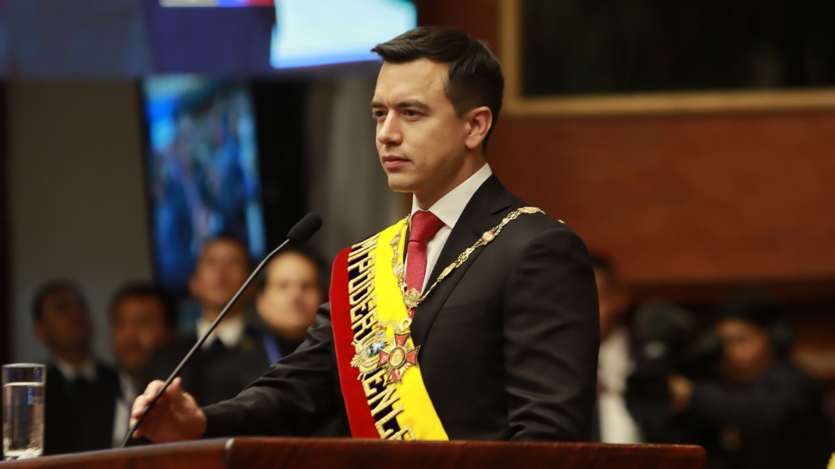 Colombia suspende “de manera temporal” las transacciones de electricidad a Ecuador: Min. Energía