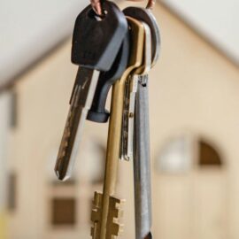 Camacol advierte encarecimiento del 10 % en vivienda nueva por alza del mínimo