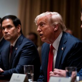 Trump acaba con las licencias de EE.UU. para la exportación de petróleo de Venezuela