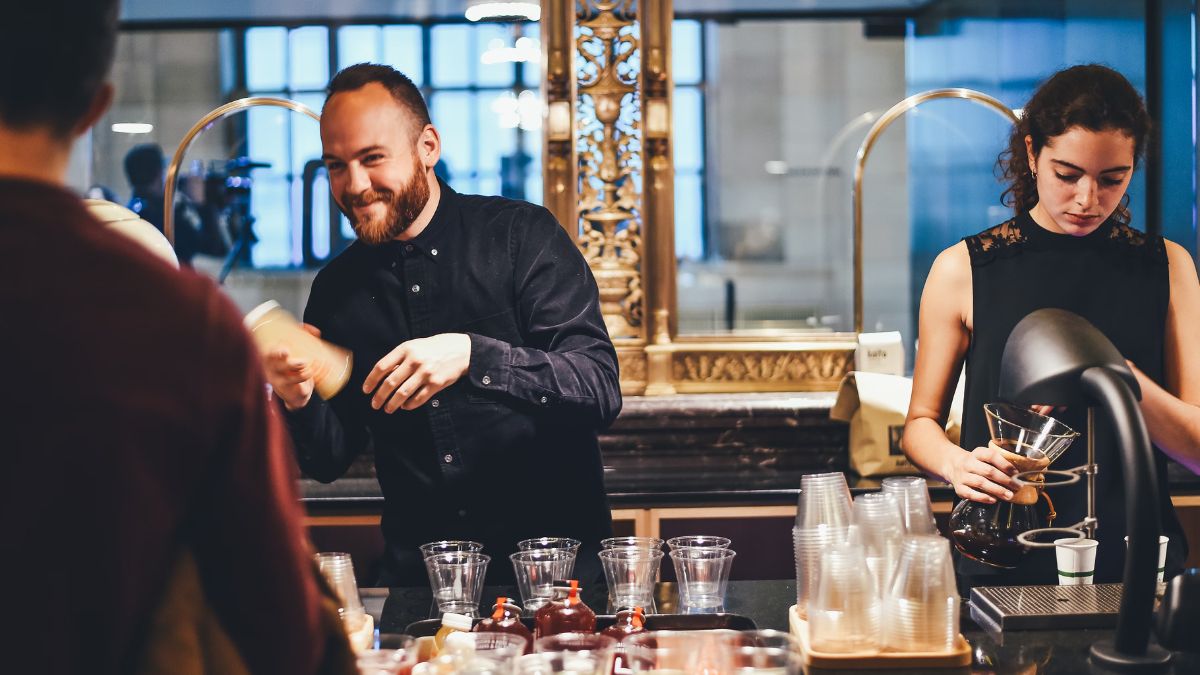 bar