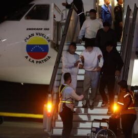 Llegan a Venezuela dos vuelos con deportados desde Estados Unidos