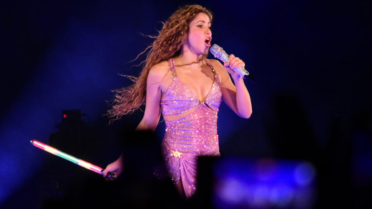 Shakira en concierto como parte de su gira 'Las mujeres ya no lloran' este jueves, en el estadio Metropolitano Roberto Meléndez, en Barranquilla