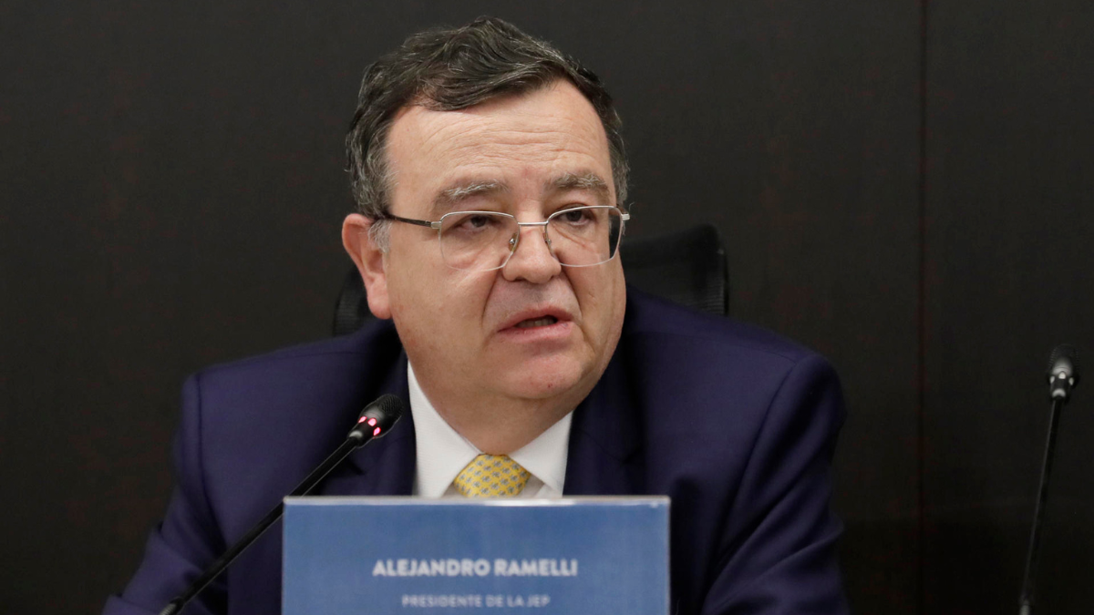 Congelación de fondos de EE.UU. pone en riesgo investigaciones de la JEP