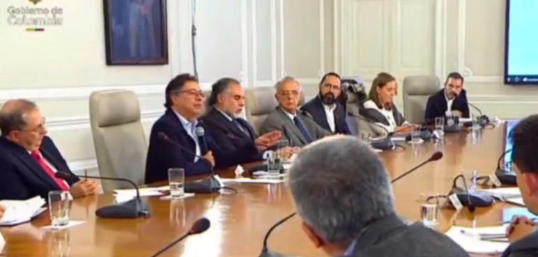 Aquí están los mejores memes que nos dejó el Consejo de Ministros