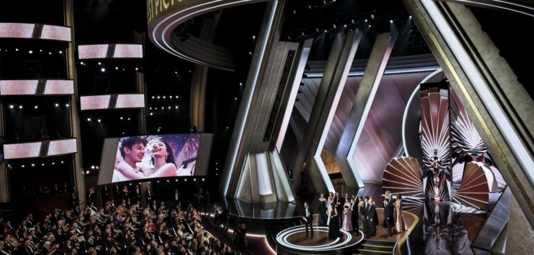 Los 'outfit' más emblemáticos de los Oscars 2025; ceremonia dejó grandes ganadores