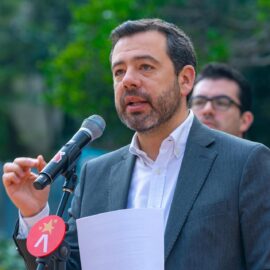 Galán acusa a Petro de violar la constitución por interferencias en Bogotá