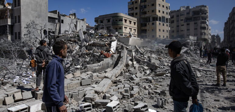 Oleada de ataques contra la Franja de Gaza: "Esto es solo el comienzo", primer ministro israelí