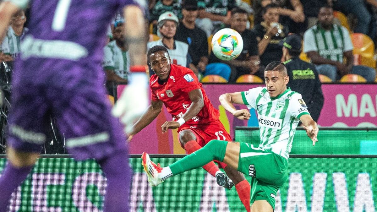 ¿Penal o no? esto es lo que se opina de la acción de Tesillo en Nacional vs. América