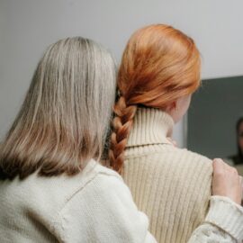 El misterio de las canas: ¿destino o consecuencia de nuestros hábitos?