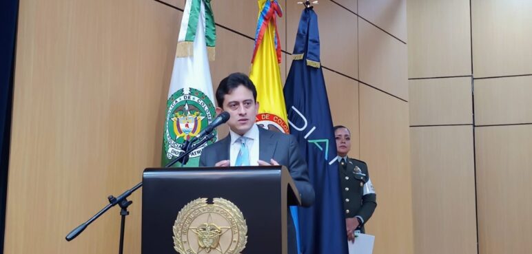 Se va 'Mr. Taxes': Luis Carlos Reyes renuncia a su cargo como ministro de Comercio