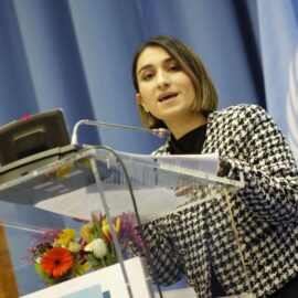 Laura Sarabia pide a la ONU retirar la hoja de coca de la lista de sustancias más dañinas