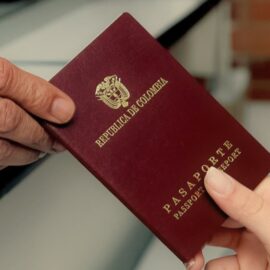¿Cuál es el plazo máximo para reclamar un pasaporte en Colombia? Esto dice la ley
