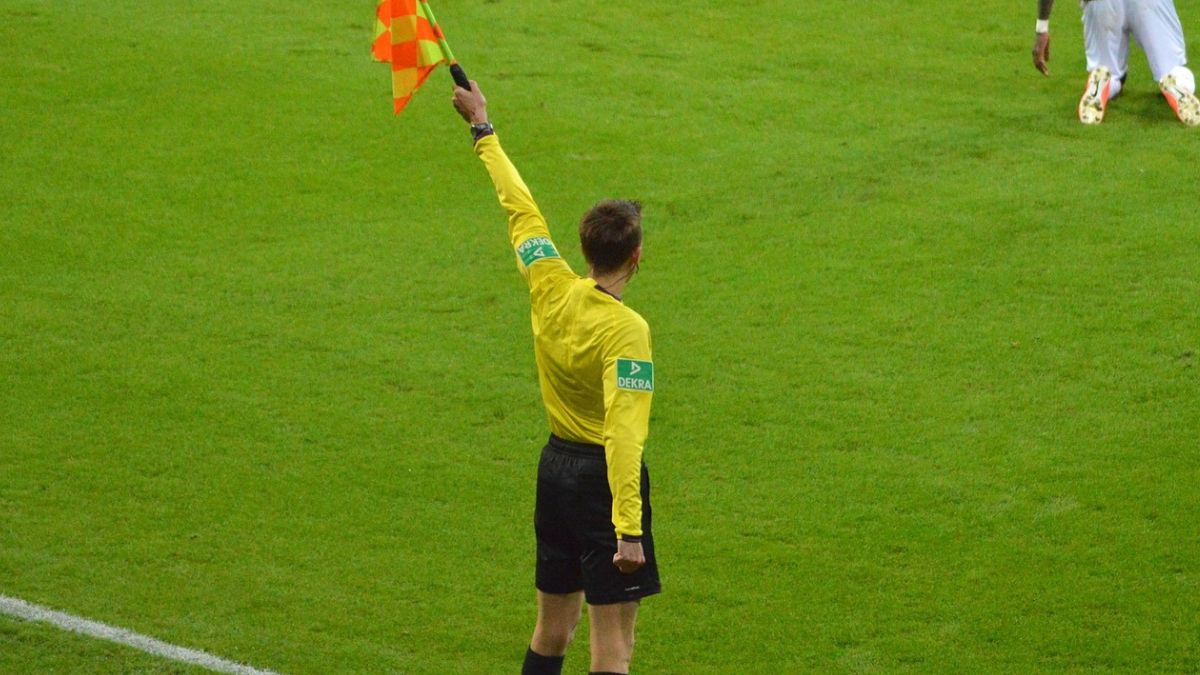 Estas son algunas de las increíbles reglas del fútbol en los penales