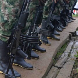 Un soldado fallecido y más de 80 heridos deja ola de violencia en el cauca