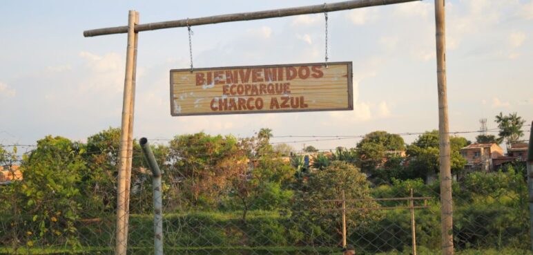 Charco Azul y El Pondaje: comunidad y distrito dialogan sobre transformación del sector