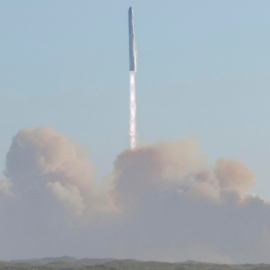 Explosión del cohete Starship de SpaceX deja escombros y afecta aeropuertos en Florida